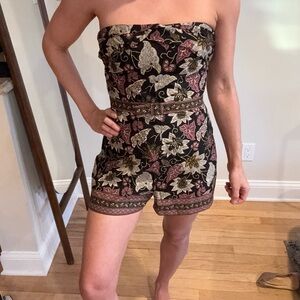 Alexis romper